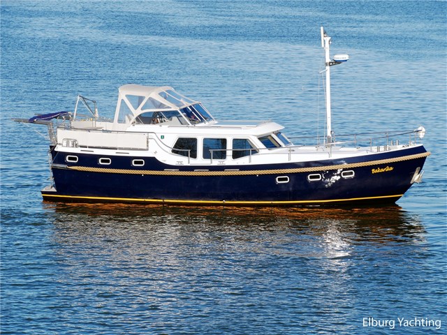 Vacance Solide 42 AK - France Proof